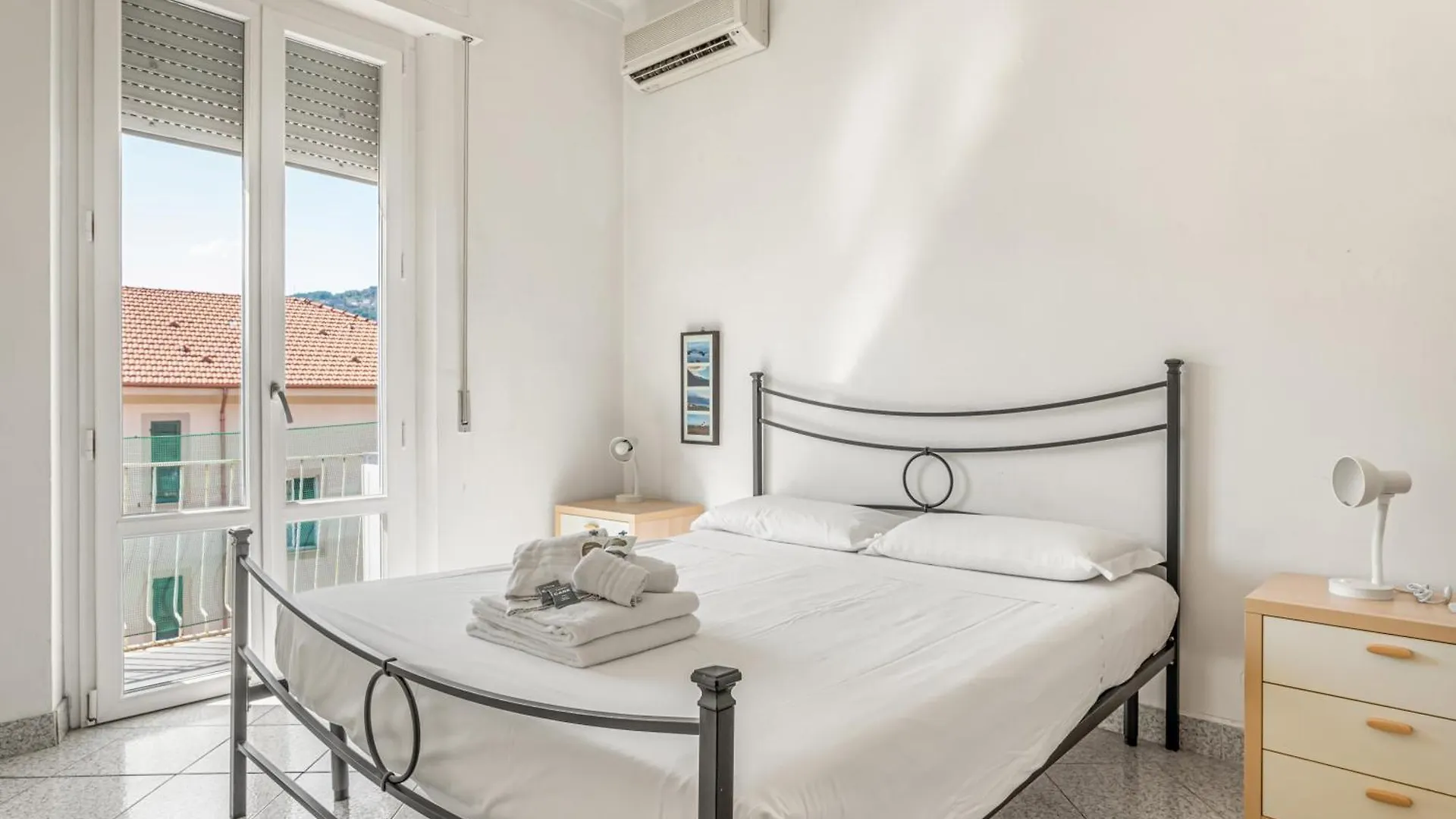 Da Bianca Central & Functional Flat La Spezia 0*,  Italy
