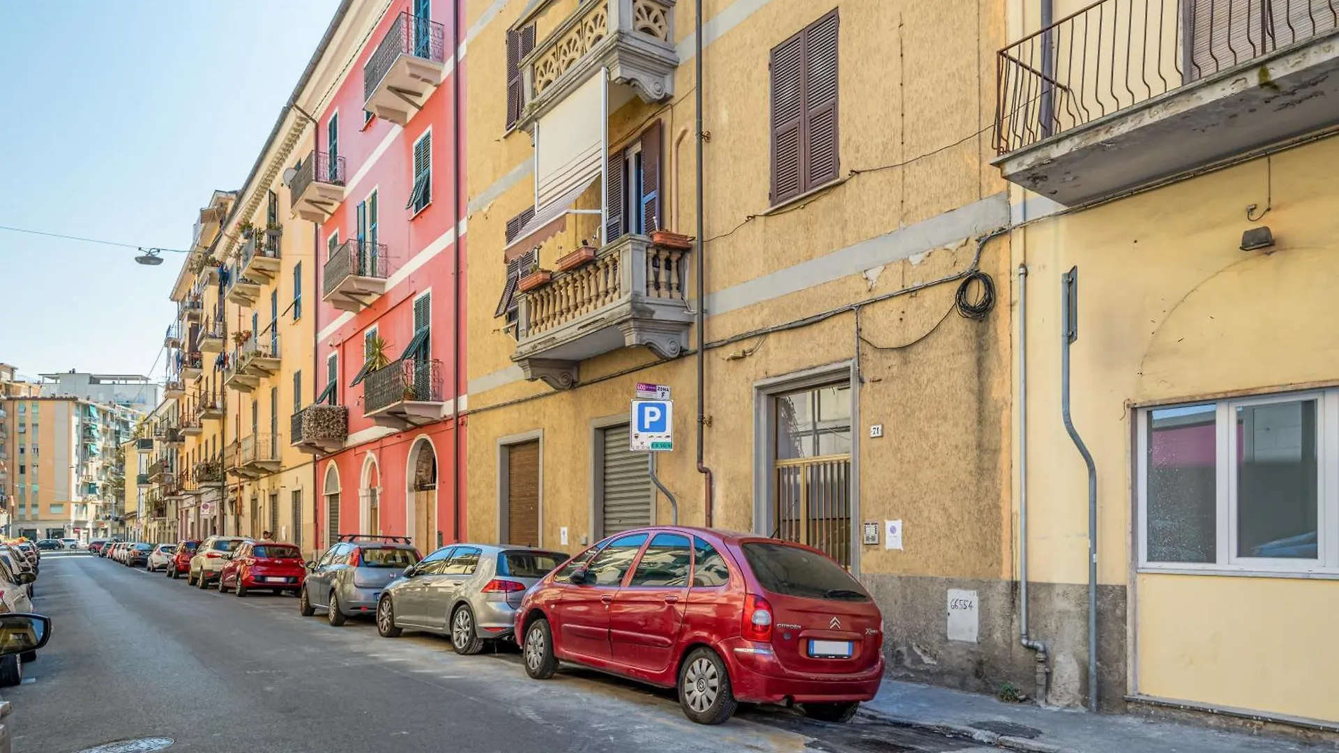 Apartment Da Bianca Central & Functional Flat La Spezia